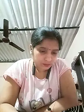 Snapshot of aliya-jaan71 chatting on 11, 5, 2026 aliya-jaan71 online show from 11, 5, 2026