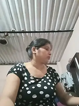 Snapshot of aliya-jaan71 chatting on 31, 5, 2026 aliya-jaan71 online show from 31, 5, 2026