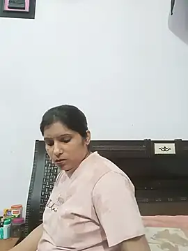 Snapshot of aliya-jaan71 chatting on 2, 8, 2026 aliya-jaan71 online show from 2, 8, 2026