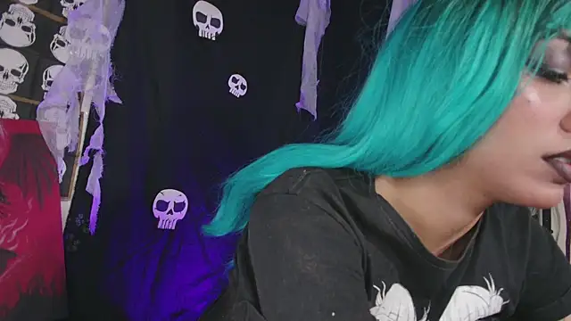 Snapshot of agathaaiko6 chatting on 5, 11, 2025 agathaaiko6 online show from 5, 11, 2025