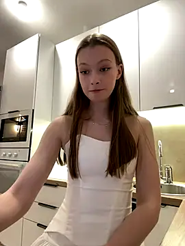 FriendlyFire 18 online show from 30, 9, 2025