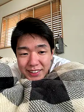 Snapshot of KAMESAN08 chatting on 18, 11, 2025 KAMESAN08 online show from 18, 11, 2025