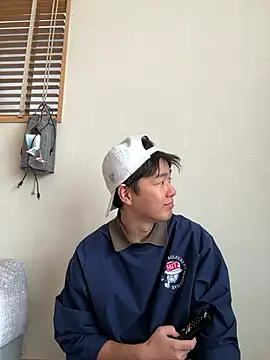 Snapshot of KAMESAN08 chatting on 23, 11, 2025 KAMESAN08 online show from 23, 11, 2025