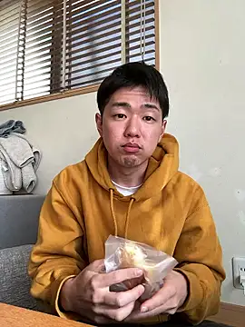 Snapshot of KAMESAN08 chatting on 20, 12, 2025 KAMESAN08 online show from 20, 12, 2025