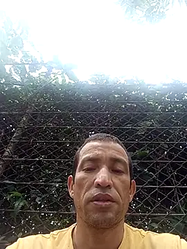 Snapshot of zamir_adam chatting on 2, 10, 2025 zamir adam online show from 2, 10, 2025