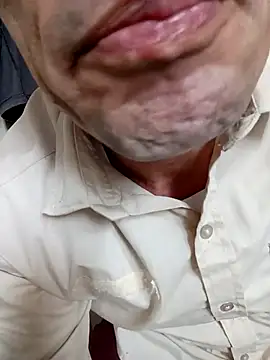 Snapshot of zamir_adam chatting on 10, 10, 2025 zamir adam online show from 10, 10, 2025