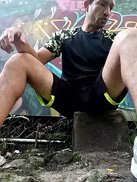 Snapshot of zamir_adam chatting on 19, 10, 2025 zamir adam online show from 19, 10, 2025