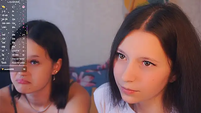 GabrielleLynchard online show from 24, 10, 2025