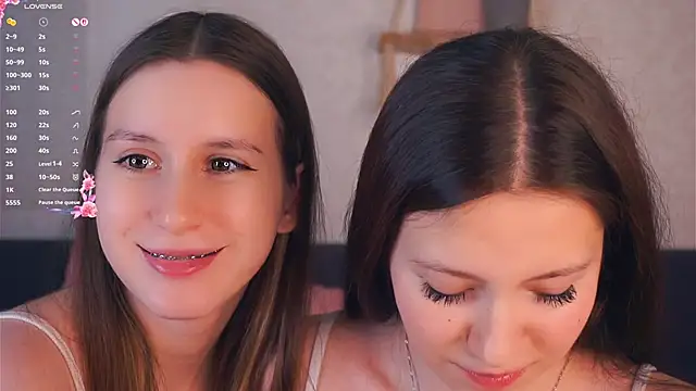 GabrielleLynchard online show from 2, 12, 2025