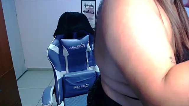 Snapshot of KENYEVANS chatting on 17, 10, 2025 KENYEVANS online show from 17, 10, 2025