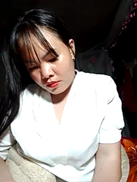 Snapshot of emilyzz chatting on 3, 3, 2026 emilyzz online show from 3, 3, 2026