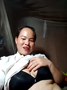 Snapshot of emilyzz chatting on 29, 3, 2026 emilyzz online show from 29, 3, 2026