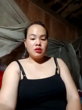 Snapshot of emilyzz chatting on 11, 4, 2026 emilyzz online show from 11, 4, 2026