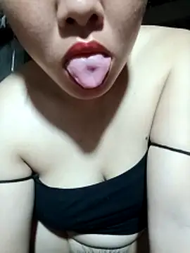 Snapshot of emilyzz chatting on 12, 4, 2026 emilyzz online show from 12, 4, 2026