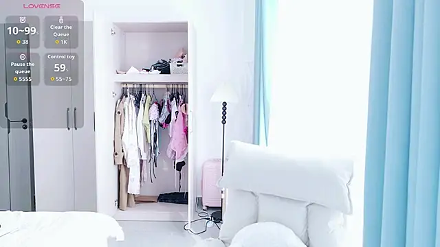 Snapshot of schoolgirl-nurse chatting on 14, 11, 2025 schoolgirl-nurse online show from 14, 11, 2025