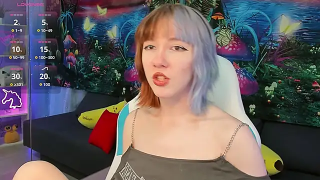 Snapshot of JessieRich chatting on 18, 10, 2025 JessieRich online show from 18, 10, 2025