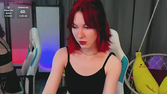 Snapshot of JessieRich chatting on 25, 11, 2025 JessieRich online show from 25, 11, 2025