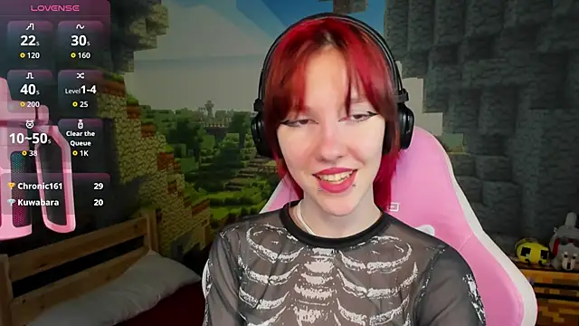 Snapshot of JessieRich chatting on 5, 12, 2025 JessieRich online show from 5, 12, 2025