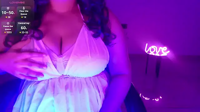 Snapshot of _Ameera_ chatting on 16, 11, 2025 Ameera online show from 16, 11, 2025