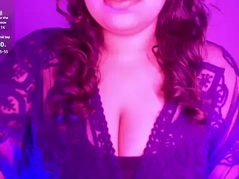 Snapshot of _Ameera_ chatting on 22, 11, 2025 Ameera online show from 22, 11, 2025