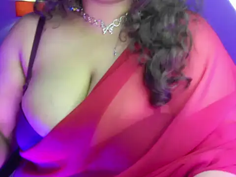 Snapshot of _Ameera_ chatting on 13, 12, 2025 Ameera online show from 13, 12, 2025