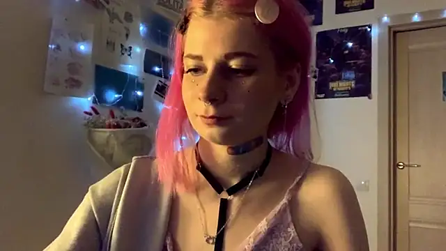 Snapshot of PinkVampire chatting on 17, 9, 2025 PinkVampire online show from 17, 9, 2025