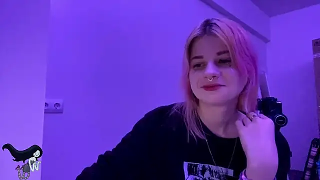 Snapshot of PinkVampire chatting on 27, 10, 2025 PinkVampire online show from 27, 10, 2025