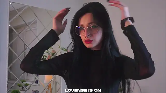 Snapshot of DarcyAspacio chatting on 20, 10, 2025 DarcyAspacio online show from 20, 10, 2025