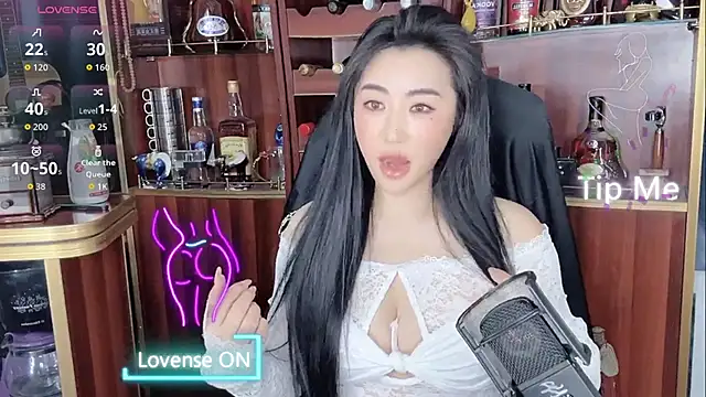A-Lin-666 online show from 18, 10, 2025