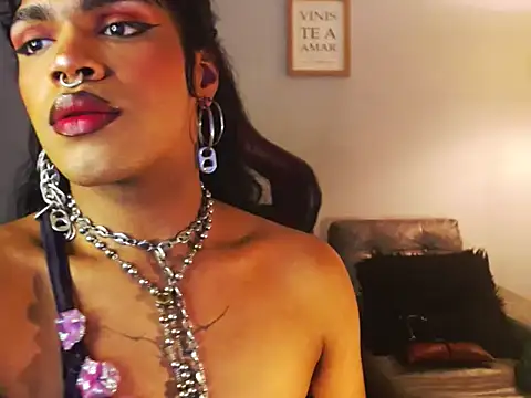 Snapshot of ile_matamba chatting on 5, 10, 2025 ile matamba online show from 5, 10, 2025