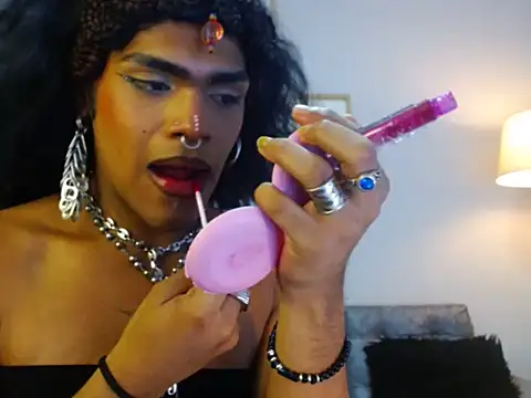 Snapshot of ile_matamba chatting on 8, 10, 2025 ile matamba online show from 8, 10, 2025