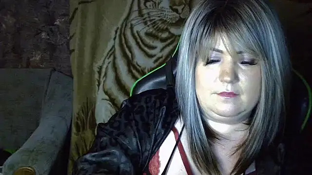 YuliiaSan online show from 17, 10, 2025