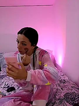 MiQeilaSweet online show from 25, 3, 2026