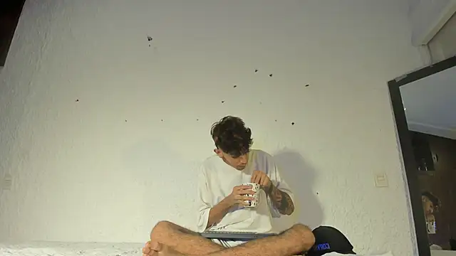 Snapshot of j_martony chatting on 10, 11, 2025 j martony online show from 10, 11, 2025