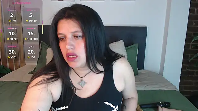 Andrea secret  online show from 5, 12, 2025