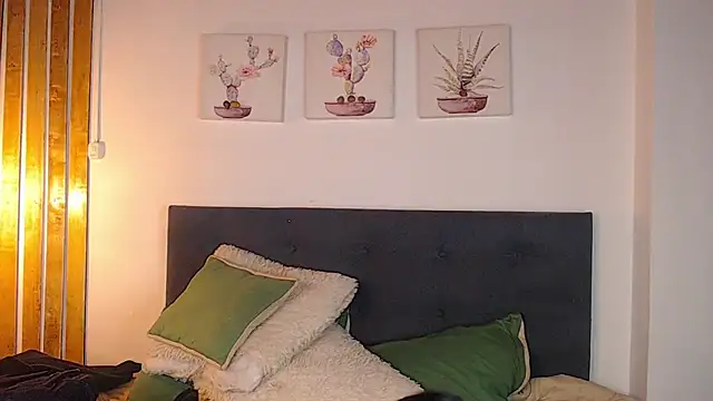 Andrea secret  online show from 23, 2, 2026