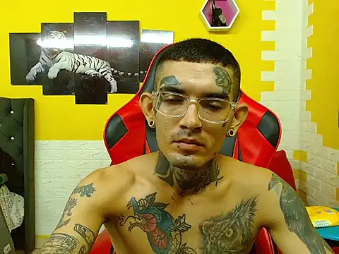 boy tatto777 online show from 19, 9, 2025