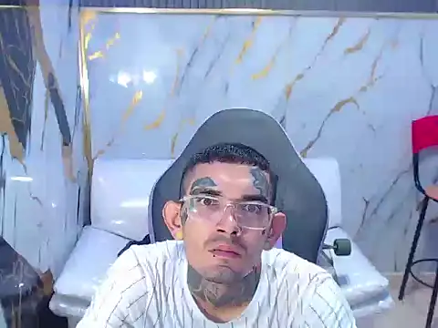 boy tatto777 online show from 22, 9, 2025