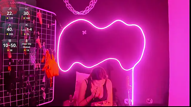 Snapshot of Mistress_Megan_BDSM chatting on 12, 10, 2025 Mistress Megan BDSM online show from 12, 10, 2025