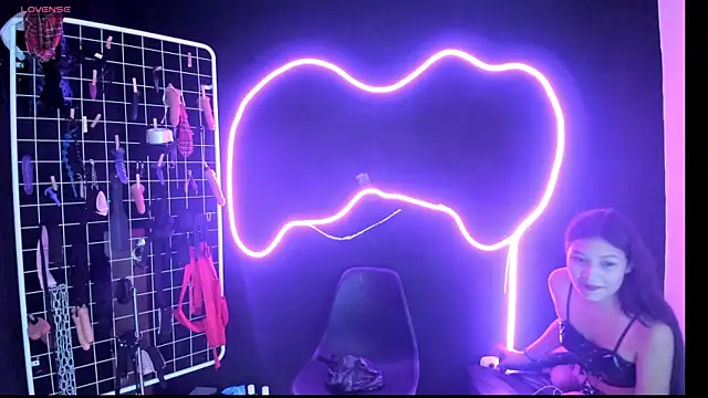 Snapshot of Mistress_Megan_BDSM chatting on 13, 11, 2025 Mistress Megan BDSM online show from 13, 11, 2025