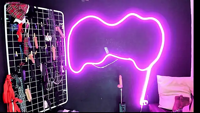 Snapshot of Mistress_Megan_BDSM chatting on 3, 12, 2025 Mistress Megan BDSM online show from 3, 12, 2025