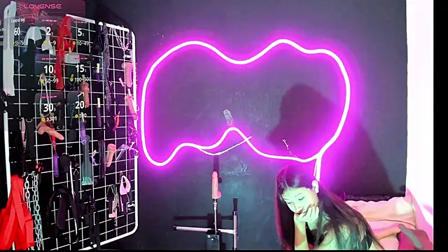 Snapshot of Mistress_Megan_BDSM chatting on 20, 12, 2025 Mistress Megan BDSM online show from 20, 12, 2025