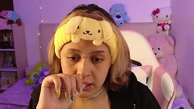 NekoWaifu online show from 8, 6, 2026