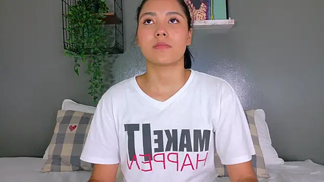 SarahEvans    online show from 11, 11, 2025