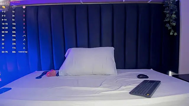 Snapshot of Cristina_joy chatting on 17, 10, 2025 Cristina joy online show from 17, 10, 2025