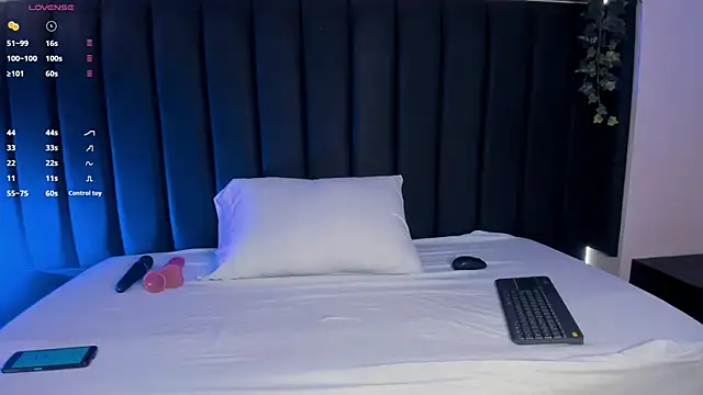 Snapshot of Cristina_joy chatting on 21, 10, 2025 Cristina joy online show from 21, 10, 2025