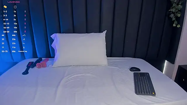 Snapshot of Cristina_joy chatting on 24, 10, 2025 Cristina joy online show from 24, 10, 2025