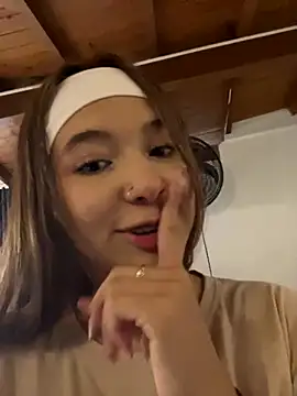 VictoriaSpark online show from 6, 10, 2025