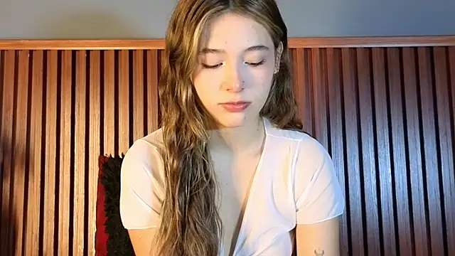 VictoriaSpark online show from 6, 11, 2025