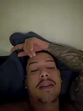 maicon9339 online show from 17, 11, 2025